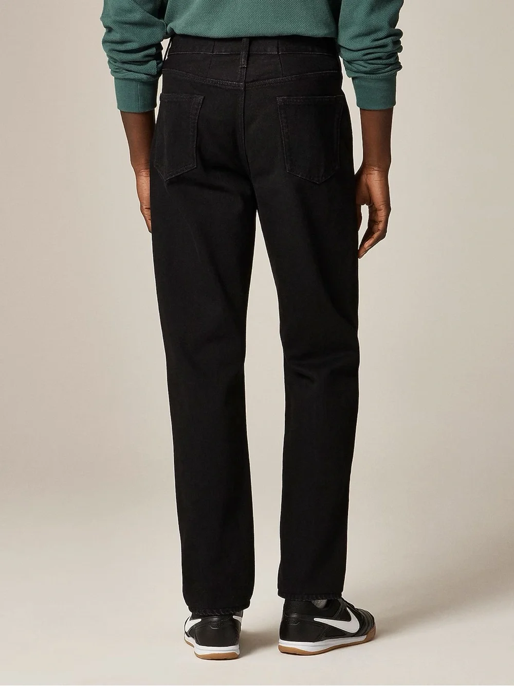 J. Crew Classic Straight jean in black rinse Size 32/32 NWT $168 CC325